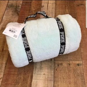 VS PINK Fuzzy Throw Blanket